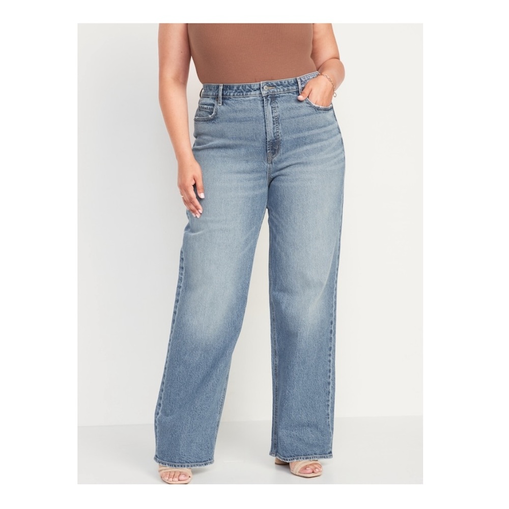 Extra High-Waisted Wide-Leg Jeans